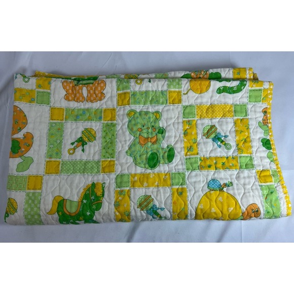 Vintage‎ Baby Toddler Quilt Blanket w/Yellow & Green Puppy Kitty Duck Turtle+ - Picture 1 of 4